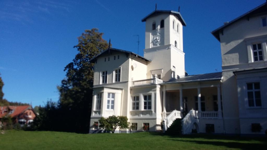 Agroturystyka "Palac W Janowie" Ruang foto