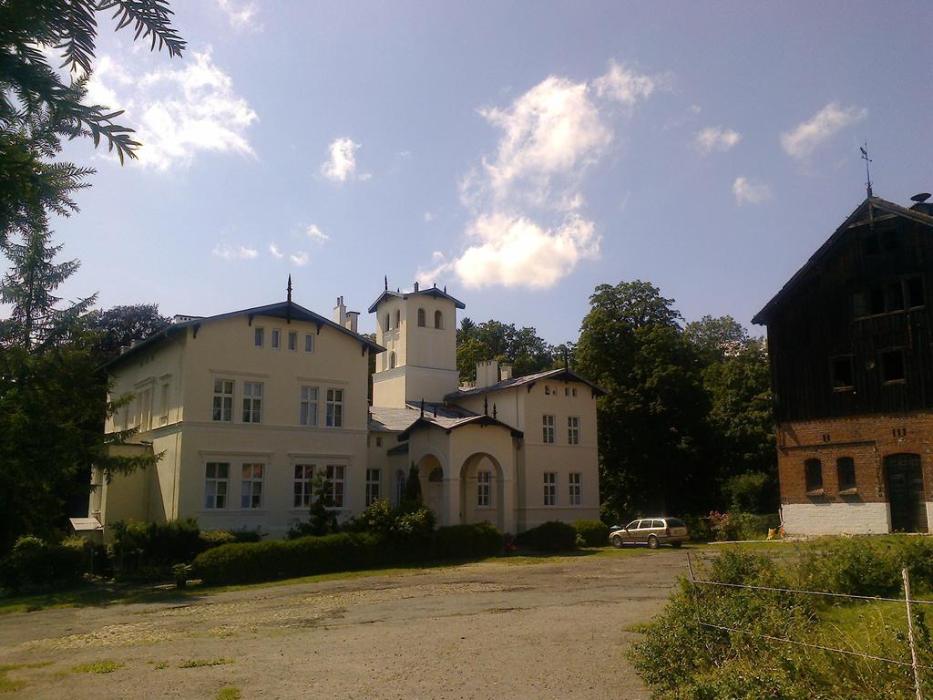 Agroturystyka "Palac W Janowie" Bagian luar foto